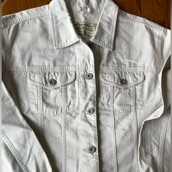 Eddie Bauer XL Cream Khaki Jacket - Picture 2 of 16